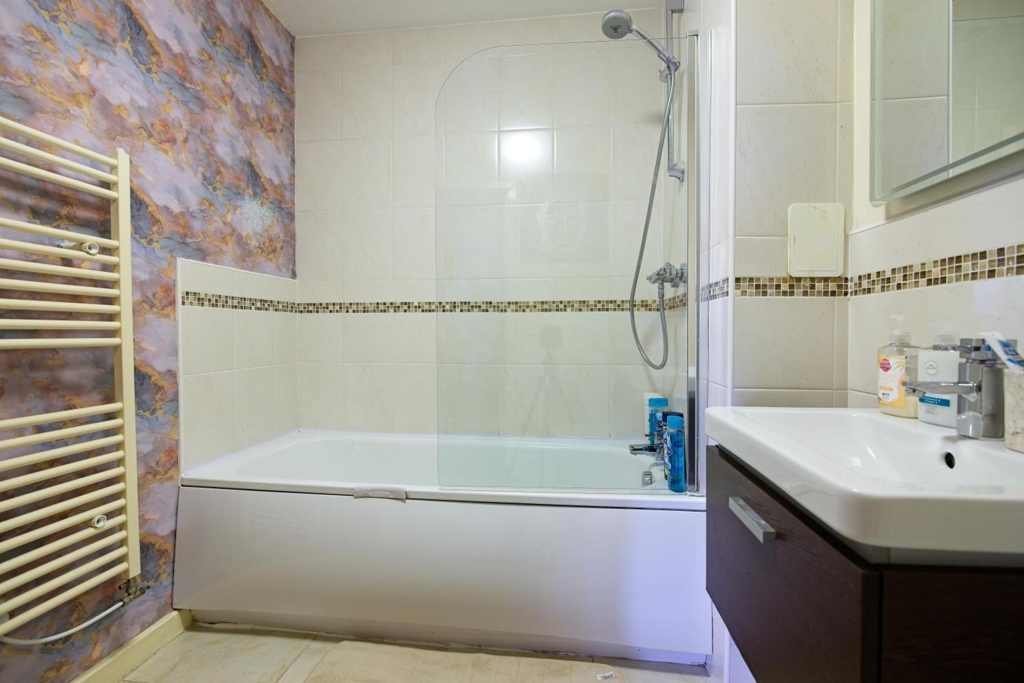 Five Star Rated Condo Манчестер Екстер'єр фото